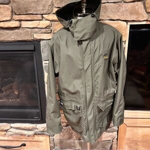 Game Hide Storm hide Men's Green‎ Hooded raincoat.
